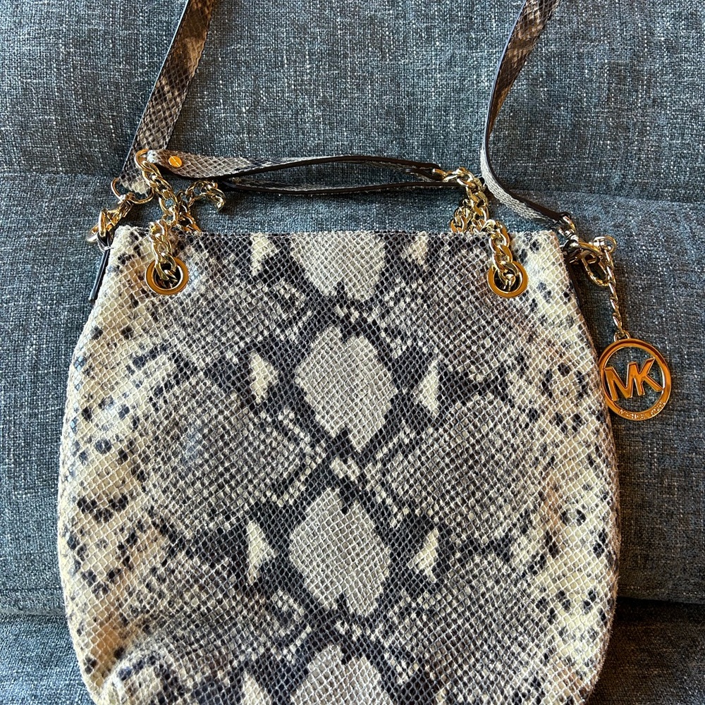 Purse - Picture 3 of 6